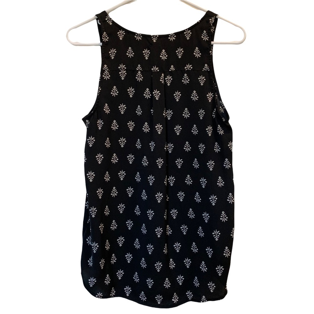 Forever 21 Black & White Sleeveless Top Size Small - Picture 3 of 10